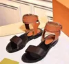 Sandália Passageiro Horizonte Mulheres Luxo Designer Silhueta Vestido Sandálias Triplo Preto Marrom Couro Senhoras Verão Flat Casual Slipper Fashion Slide