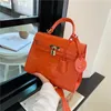 Sac à bandoulière pour femme 9 couleurs niche mode sacs à main en cuir épais en relief atmosphère simple sac à main en crocodile élégant sac à dos pour femme de couleur unie 6611 #