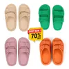 2024 Designer Slides Slid Sliders tofflor Womens Summer Blue Pink Red Mens Women Hotel Lady Beach Cogs Hemstorlek 35-45