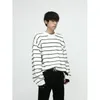 メンズセーター2024ジャパンレトロな黒と白の縞模様の丸い首のゆるいセーター暖かいパーソナライズされたスウェットシャツ快適