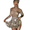 Bühnenkleidung Silber glänzende Strasssteine Pailletten Sexy Quastenkleid für Frauen Prom Jazz Dance Kleidung Nachtclub Bar Sänger Kostüme