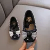 Flickans prinsessskor Crystal Bowknot Sparkly Sweet Children Ballet Flat 21-36 Luxury Party Four Colors Light Kids Spring Shoes 240108