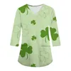 Dames T-shirts Dames Uniform Blouse met 3/4 mouwen St. Parklett's Day Clovers Print Scrub Tops Pet Groming Veterinaria Werkkleding