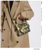 حقائب اليد الجديدة نساء 2024 المطبوعة المطبوعة الكتف المفرد الأزياء حقيبة مربعة غربية صغيرة ، حقائب اليد متعددة الاستخدامات