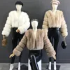 Style Women Fur Coat Real Fox Päls Jacka Natural Fox Päls Kort stil Kläder i full längd Hylsa Kvinnlig kappa 240106