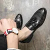 Moda borla mocassins masculino casamento preto formal vestido de noite deslizamento em couro casual sapatos plataforma