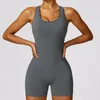 Aktiva uppsättningar ihålig rygglös sömlös sport kort jumpsuit unitard gym kvinnor romper sexiga apor en bit outfit yoga set fitness overalls