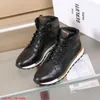 Sneaker in pelle BERLUTI Scarpe casual Berlut nuovi uomini in pelle di vitello patchwork scarpe casual alte Scritto fantasia scarpe casual britanniche HBI1