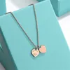 1L3C Designer Tiffansetpendant Halsband T Hem Precision Edition Pure Silver Smooth Face Double Heart Peach Pendant Necklace Collar Chain Designad av Femal