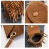 Vintage Port Style stor kapacitet Casure Cross Shoulder Small Square Women's Bag 2023 Simple Autumn/Winter Suede Tassel FMT-4324