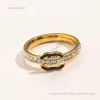 designer smycken ringer nya lyxiga kluster ring klassisk stil charm kristall ring 18k guld pläterad smyckeslåda förpackning vår romantiska kvinnor älskar presentring