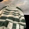 Erkek Sweaters y2k Siyah-beyaz çizgili kazak adamı Sonbahar ve Kış Retro Rüzgar Rüzgar Gevşek Tide Marka Ceket