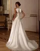 モダン2024 A-Line Wedding Dresses Halter Neck Bow Sexy Pearls Side Sting Satin Princess Bride Bridal Gowns Robe Mariee Vestidos de Novia 0516