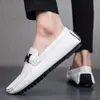 Mocassins blancs classiques respirants à enfiler, chaussures de conduite plates et décontractées en cuir pour hommes, chaussures paresseuses, Mocasines Hombre, 2022