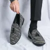 Robe de marche en cuir décontractée pour hommes, mocassins à pampilles de mariage, mocassins sociaux à la mode, nouvelles chaussures pour hommes, 2023