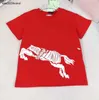 Neue Baby-Trainingsanzüge, Designer-Kleideranzüge für Mädchen, Größe 100–160, Kinder, zweiteiliges Set, rotes Rundhals-T-Shirt und karierter Rock, 10. Januar