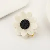 Hair Clips Trendy Sunflower Shaped 6.4cm Size Yellow Iridescent White Color Acetate Metal Teeth Claw Clip Wholesale Dorp