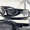 Designer Mens Solglasögon för kvinnor Boutique New Paris hem solglasögon solskyddsmedel oregelbundna främmande avancerade solglasögon