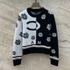 24SS FW Women Sweaters Designer Topps Pullover Letter Camellia Mönster Topps Runway Brand Designer Crop Top Cashmere Blend Shirt High End Elasticity Outwear Knitwear