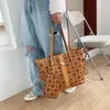 Bolsos de diseñador de lujo de cuero de Pu retro para mujer, bolsos de viaje con letras de marca impresas, bolso de mano de nueva moda, cartera compuesta a juego, bolsos de compras