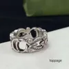 Modedesigner Marke Ringe Frauen Klassischer Kristallbrief Gold Silber verlegt Liebe Hochzeit Schmucklieferungen Ring Feine Schnitzfinger Ring