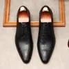 Sapatos de vestido Estilo Britânico Mens Luxo Couro Genuíno 2024 Designer Moda Handmade Pointed Toe Social Wedding Man
