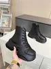 Designerskor Fashion Boots Women's Angle Boots Black Cowhide Platform Pet Roman Boots Shoes Booties med original Box