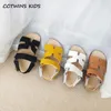 Zapatos para niños Verano Niños Niñas Moda Sandalias de playa Niños Pisos retro Suela suave Sólido Marca Hoop Loop Niños pequeños Zapatos de bebé 240108