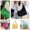 2024 New internet celebrity pleated waffle single shoulder bag, bubble tote bag, fashionable and spaciousMeasuring shopping bags