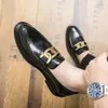 Italiaanse merk bruiloft herenjurk ontwerp loafers instapper handgemaakte zakelijke lederen schoenen puntige zwarte rijschoen