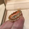 Anello da donna con serpente pieno di diamanti, anello con stilista di lusso, personalità classica, design con osso di serpente, anelli di design di alta qualità per uomini e donne con lo stesso stile