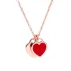PN4A Tasarımcı Tiffanyset Kolye Kolyeler Emaye Aşk Çift Kalp T Aile Kolye Kadın CNC Çelik Mühür Kelime Seal 18K Gerçek Altın Elektroplatma Ins Niche De