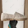 디자이너 여성 캐주얼 플랫 신발 Espadrilles Beach Half Slippers Summer Luxurys 프랑스 브랜드 진짜 가죽 숙녀 로퍼 고급 캡 발가락 피셔 캔버스 신발