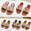 Designer Flat Sandals Luxury Slippers Women's Embroider Sandal Fashion Flip Flop Letter Slipper For Women Summer Beach Slide Ladies Low Heel Shoes Gras Woven Shoes