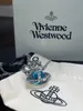 2024 Designer Xitai Queenjewellery Pendentif Colliers Le nouvel orbe de la reine Victoria Westwood dégradé bleu strass haut de gamme en trois dimensions collier Saturne