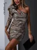 Mode estampage épaule Oblique robe courte femmes automne printemps Sexy mince robes a-ligne vêtements féminins 240108