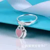 Mkbe Designer Tiffanset Band Anneaux Nouvel Émail Bague En Forme De Coeur T Famille CNC Mot Imprimé Coeur De Pêche Double Pendentif Bijoux Féminins