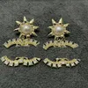 Orecchini a forma di lettera di stile classico Orecchini a forma di cuore di perle di marca per le donne Regali di nozze di fascino Accessorio di gioielli di alta qualità
