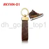 Lvse Keychains Lanyards 2023 Designer Keychain 65221 with Sneaker Key Holder Buckle Car Handmade Leather Women Bags Pendant Accessories Box and Dust Bag 1 1OUE 4276