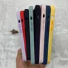 Magnetisch hoesje Vloeibare siliconen telefoon voor iPhone 15 Pro Max met insteeklogo pop-upvenster concurrerend met MagSafe Case 14 Plus