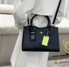 Luxur Designer Handväskor Fashion Totes 5a Topp shoppingväskor Kvinnor axelväskor Högkvalitativ korskväska handväska