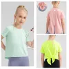 LU-1881 Girls Tentime Sports Breathable Slit Laçage des chemises de yoga nues décontractées décontractées