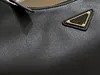 Borsa da sella 10a borsa da sella temperamento pisello Borsa a mezzaluna 2024 nuova borsa ascellare a spalla singola di fascia alta Borsa piccola portatile per donna