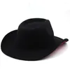 Berets unissex ocidental cowboy chapéus para homens aba larga fedora mulheres cor sólida jazz chapéu vintage feltro panamá boné com cinto de couro