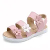 Barnsandaler flickor plattform lägenheter prinsessa blomma barn baby sommarskor 21-30 beige rosa mjuk skor mode 240108