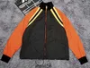 Colorblock Windbreaker Jacket Nylon Lätt svart/orange Slim Fit Sun Protective Wear Tryckt bokstäver på baksidan