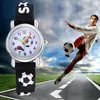 Simpatico cartone animato da calcio per bambini Orologi da calcio Orologio al quarzo per bambini Cinturino in silicone morbido Orologio creativo per ragazze da ragazzo Orologio da regalo 240108