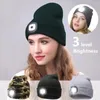 Berets 1 pc unisex ao ar livre ciclismo caminhadas led luz chapéu de malha inverno elástico beanie boné com iluminação para homens wome presente de natal g4k2