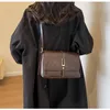 Retro mode eenvoudige grote tas dames 2024 nieuwe mode stijl enkele schouder onderarmtas winter populaire crossbody tas 024