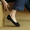 Модельные туфли винно-красные лакированные кожаные лоферы в стиле ретро, женские модные балетки без шнуровки с квадратным носком и бантом на низком каблуке 2024, вечерние черные балетки
